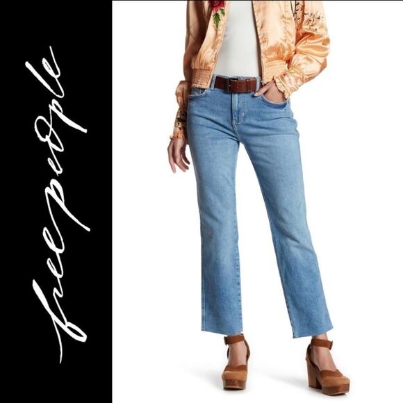 NWT FREE PEOPLE Girlfriend Cropped Raw Hem Jeans 30 - Picture 1 of 8